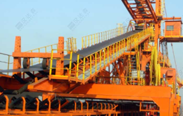 礦山機(jī)械的煤炭轉(zhuǎn)運(yùn)設(shè)備.jpg 礦山機(jī)械的煤炭轉(zhuǎn)運(yùn)設(shè)備.jpg